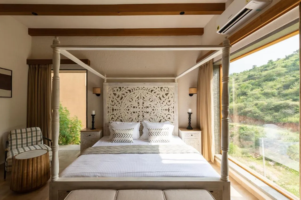 Saffronstays Moringa Valley - Cidar Villa Udaipur India