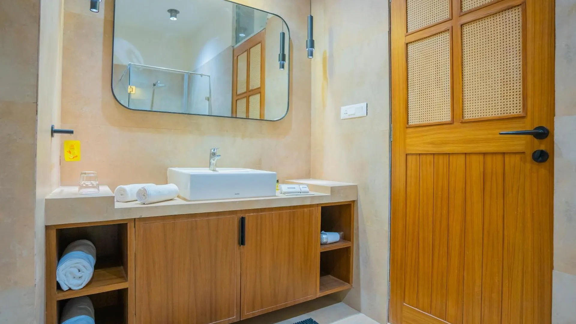 Saffronstays Moringa Valley - Cidar Villa Udaipur